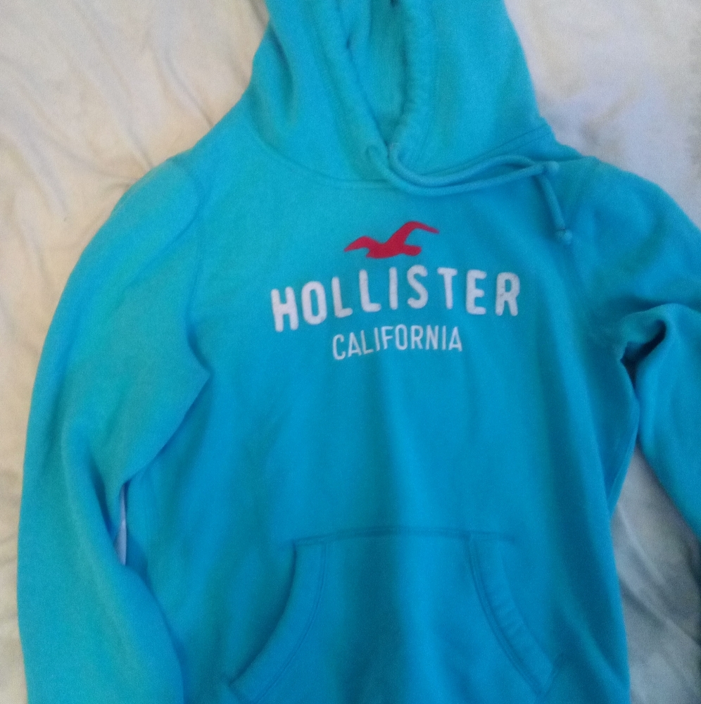 Hollister sweatshirt